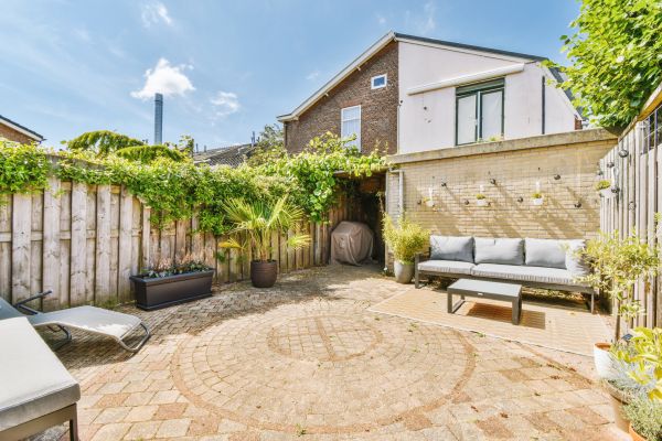 Courtyard Patio Service in Green Valley