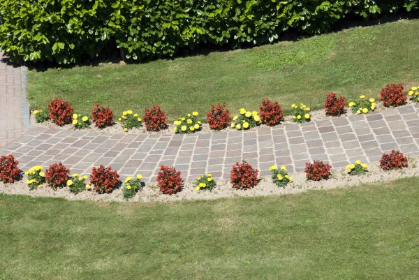 Garden Paving in Green Valley